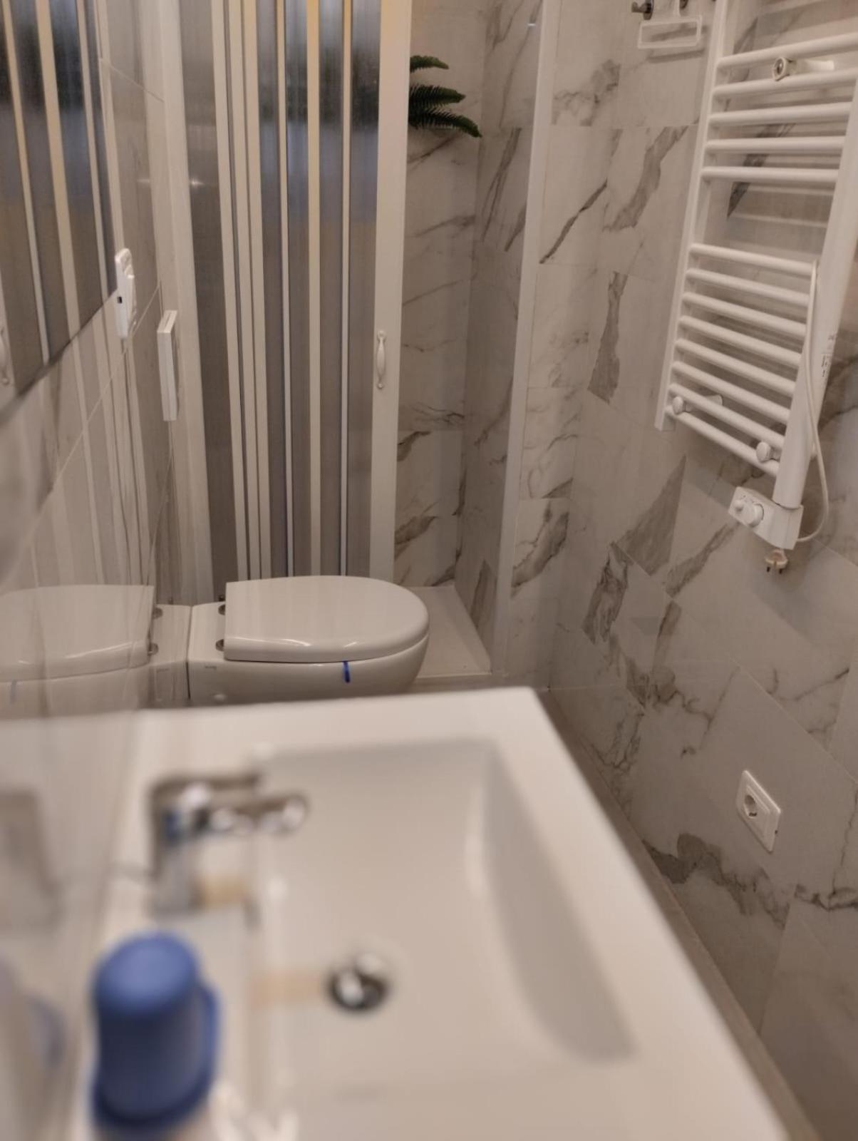 Casa Vacanze Tita La Tua Base Per Visitare Il Mare Delle Cinque Terre Apartment ลาสเปเซีย ภายนอก รูปภาพ